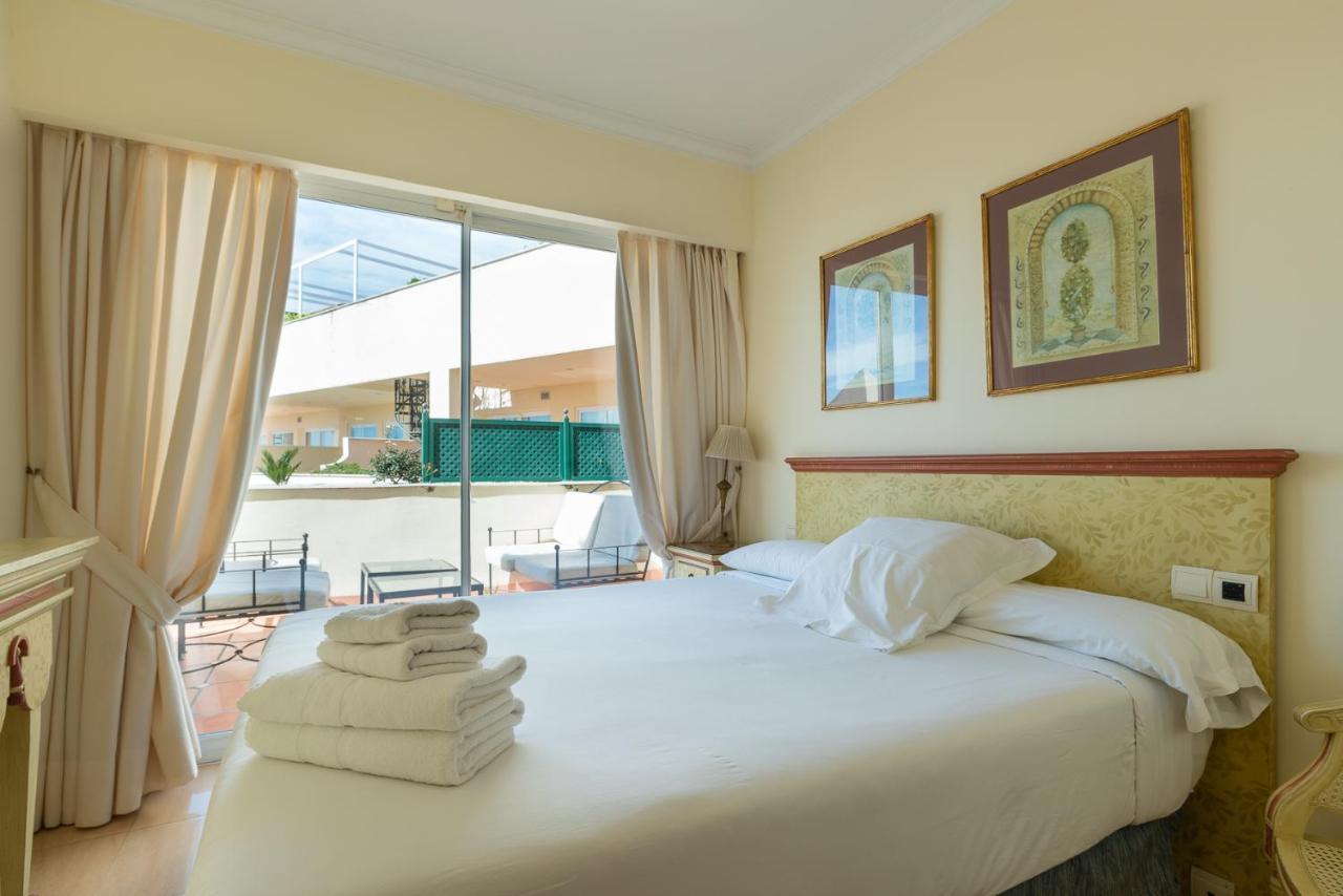 Guadalpin Residences Marbella Bagian luar foto
