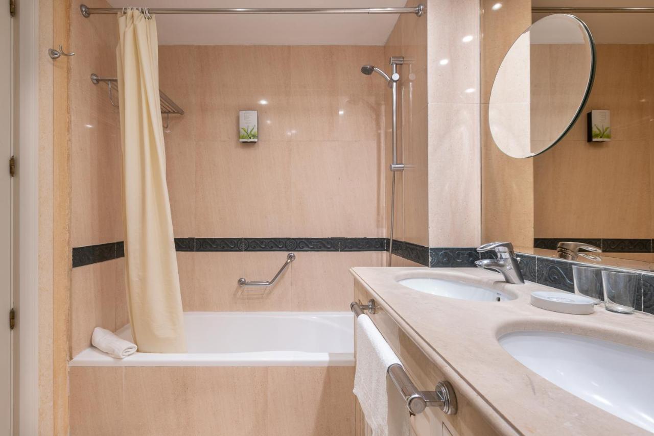 Guadalpin Residences Marbella Bagian luar foto