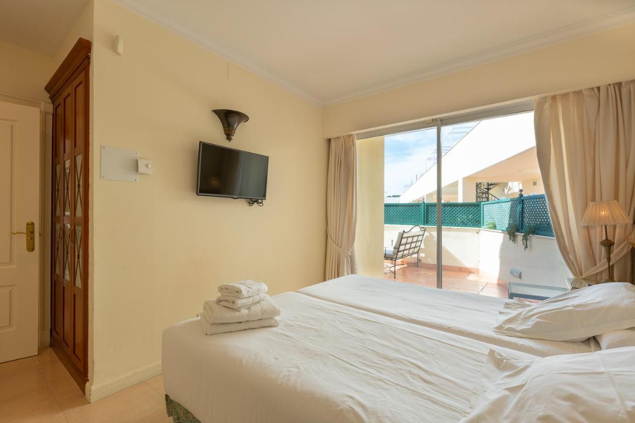 Guadalpin Residences Marbella Bagian luar foto
