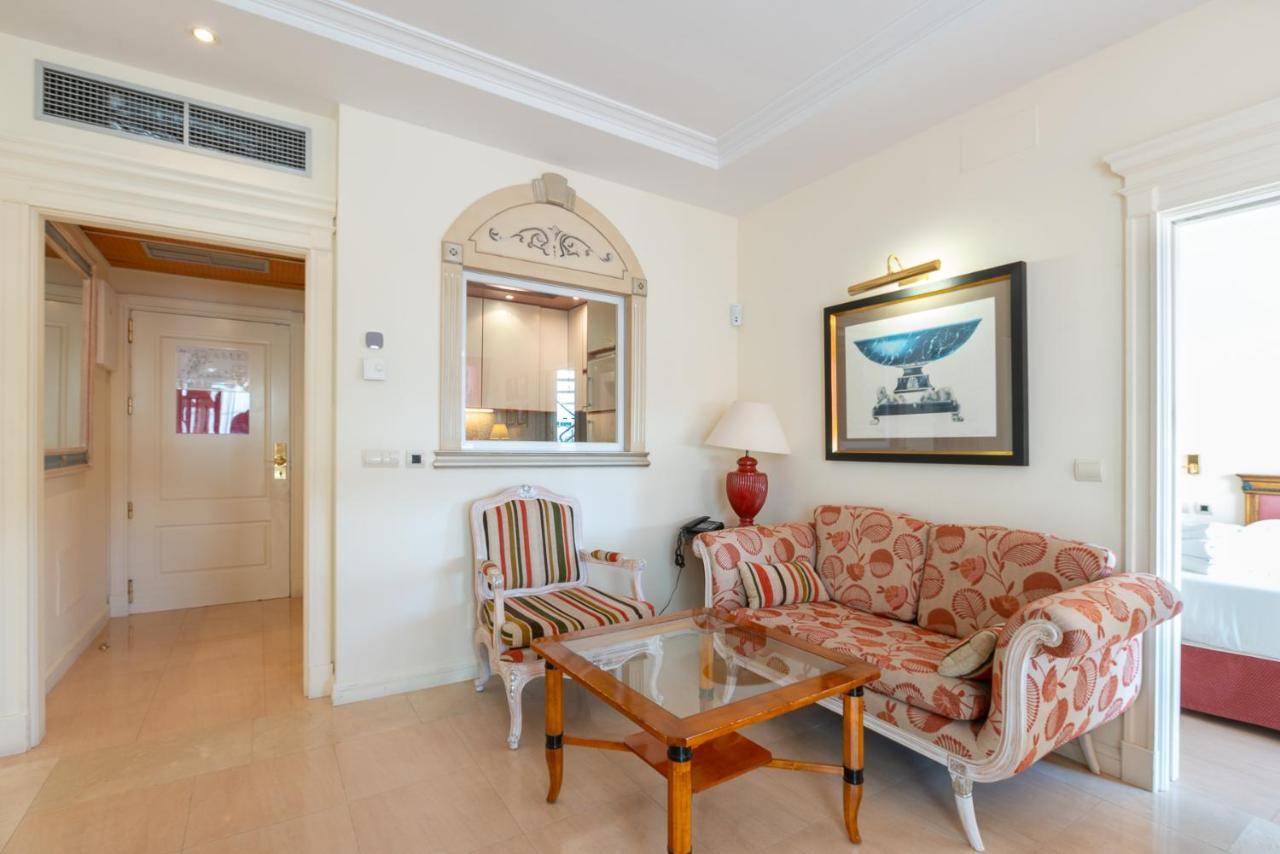 Guadalpin Residences Marbella Bagian luar foto