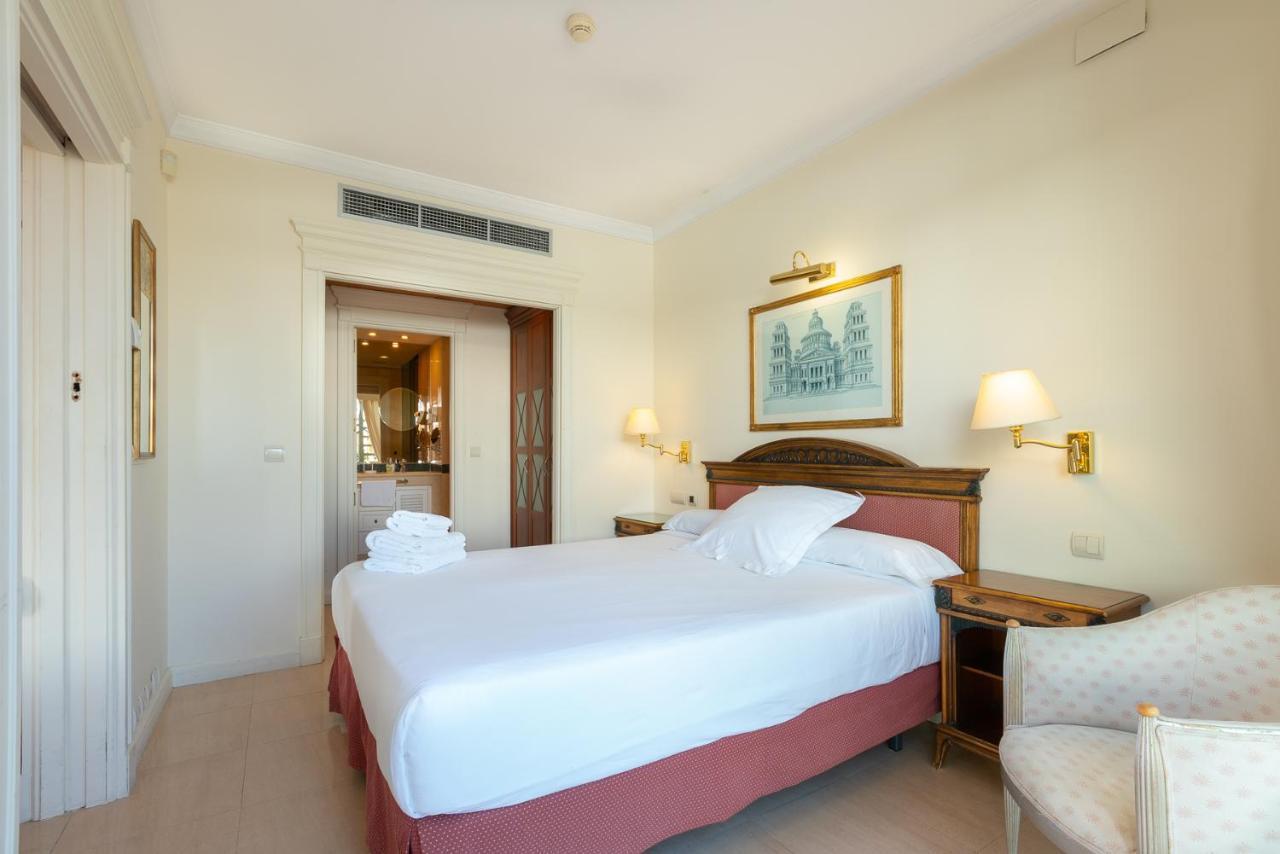 Guadalpin Residences Marbella Bagian luar foto