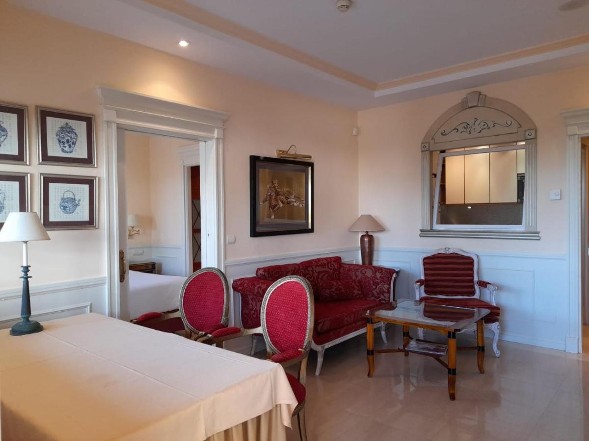Guadalpin Residences Marbella Bagian luar foto