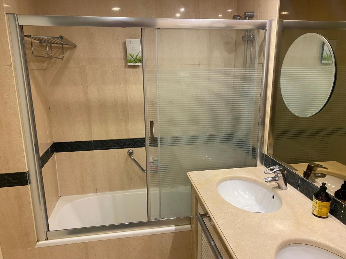 Guadalpin Residences Marbella Bagian luar foto