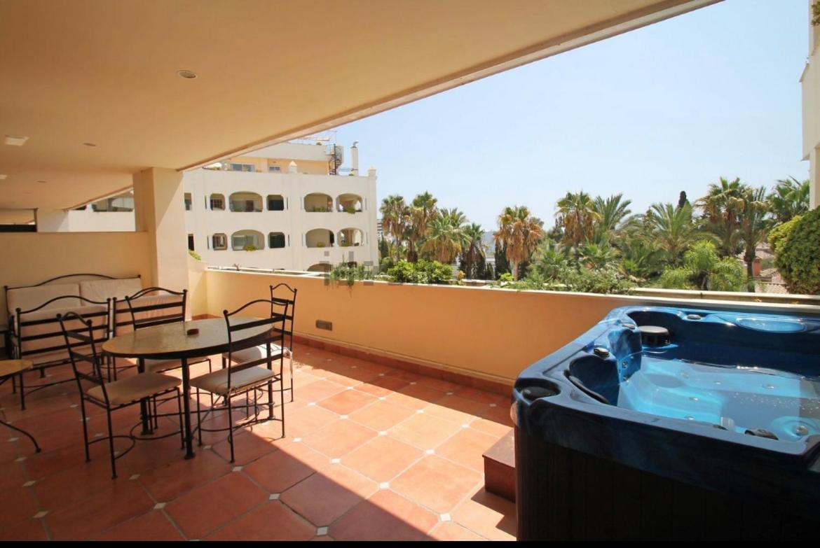 Guadalpin Residences Marbella Bagian luar foto